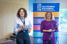 Z prawej dr hab. Beata Zatwarnicka-Marura, prof. PRz, dziekan WZ, otwierająca konferencję, z lewej Karolina Rzeszut, MBA, sekretarz BALI i prowadząca wydarzenie,