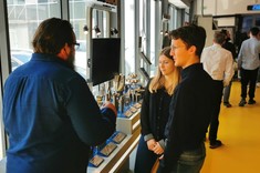 Studenci PRz na warsztatach edukacyjnych w firmie ISCAR Poland,
